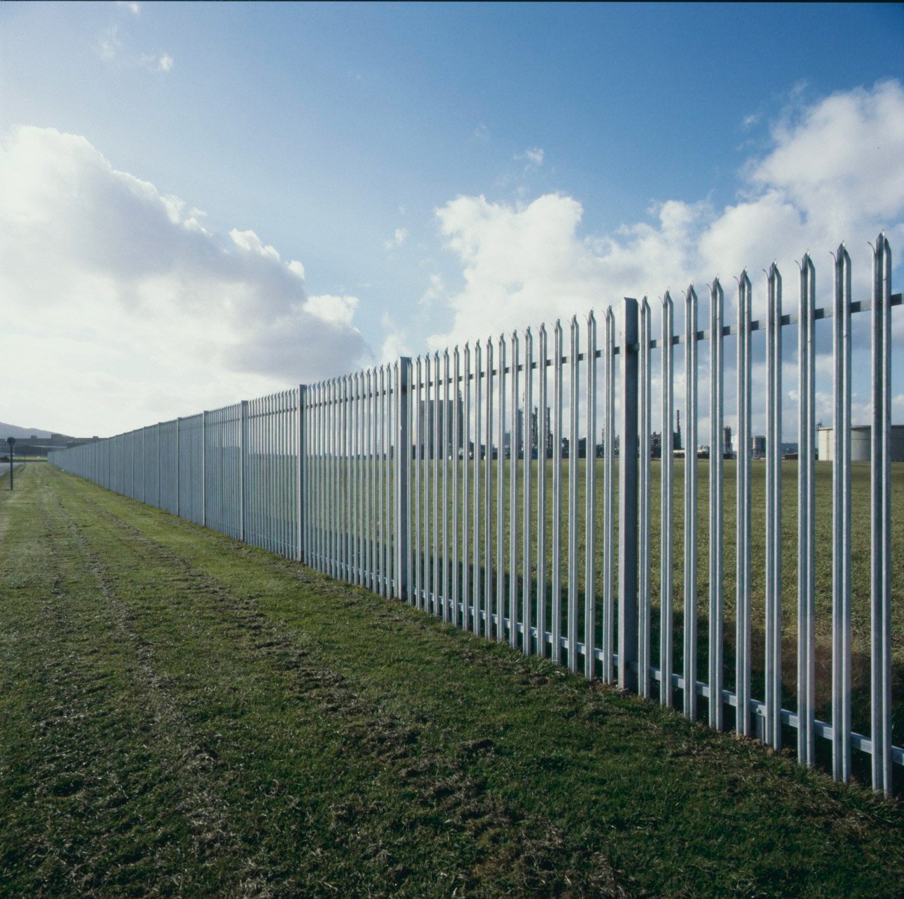 Fencing company in Pietermaritzburg - an example of palisade fencing  installed by cjhome improvements in Pietermaritzburg. www.cjhome.co.za